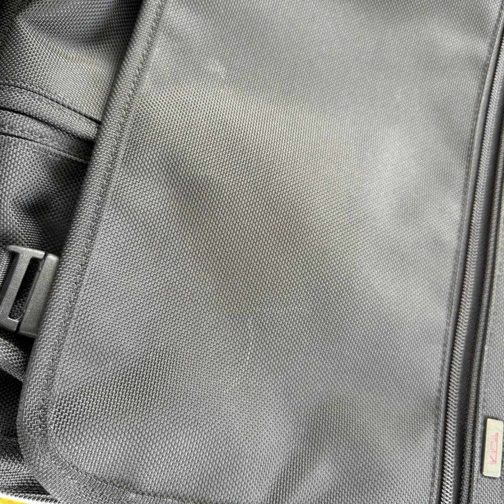 Tumi Alpha Ballistic Nylon Expandable Briefcase Black Laptop Bag 26071D4 Travel